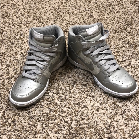 silver nike dunks high